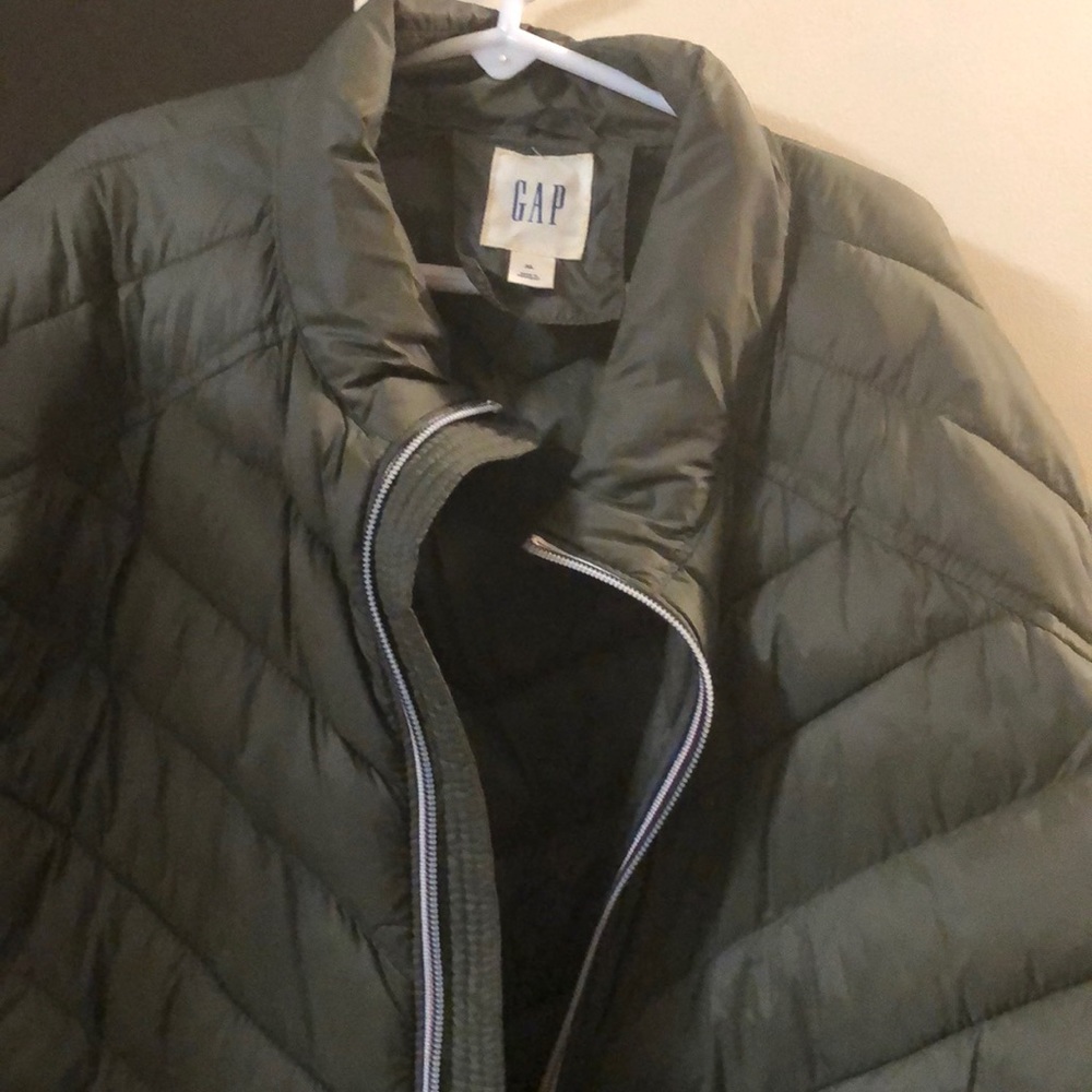 Lightweight gap puffer gently used